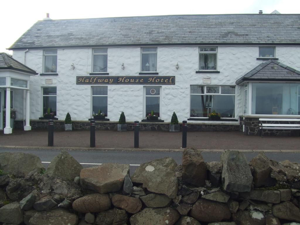 Halfway House Hotel Larne Bagian luar foto