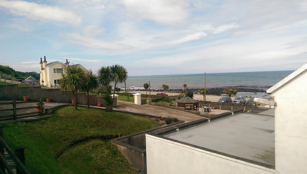 Halfway House Hotel Larne Bagian luar foto