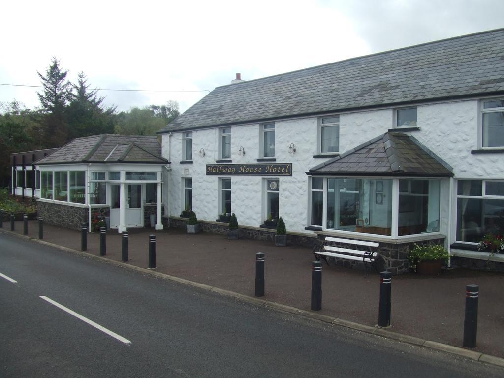Halfway House Hotel Larne Bagian luar foto