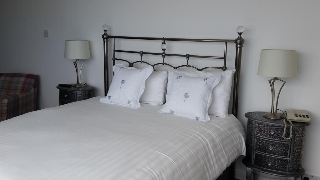 Halfway House Hotel Larne Bagian luar foto