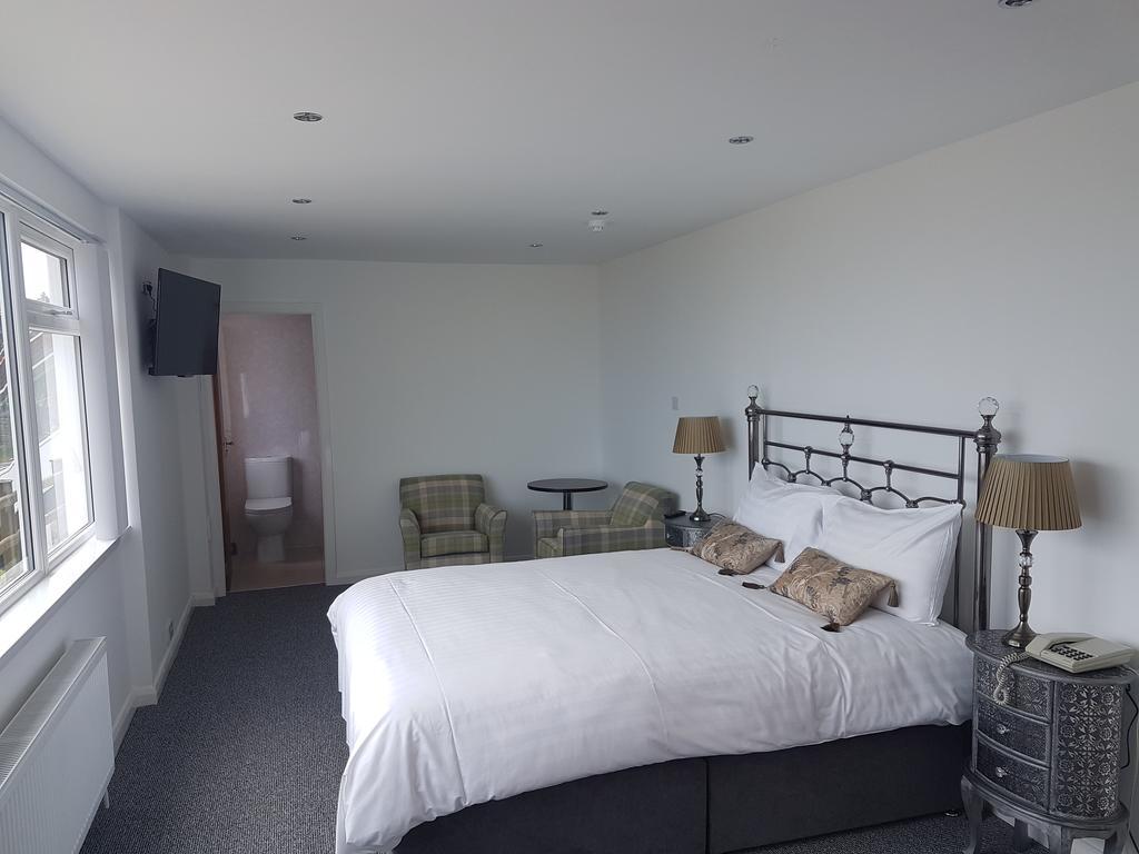 Halfway House Hotel Larne Bagian luar foto